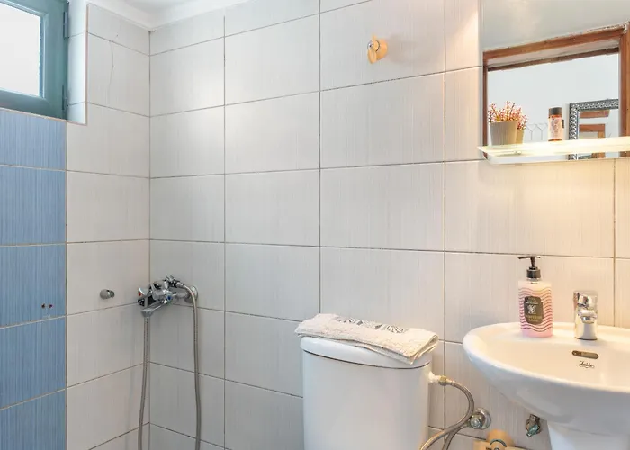 Mouria A كيثنوس